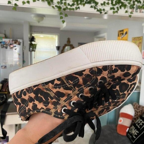 Steve Madden Emmi Leopard Print Platform Sneakers Women's Size 6.5 - Picture 3 of 4